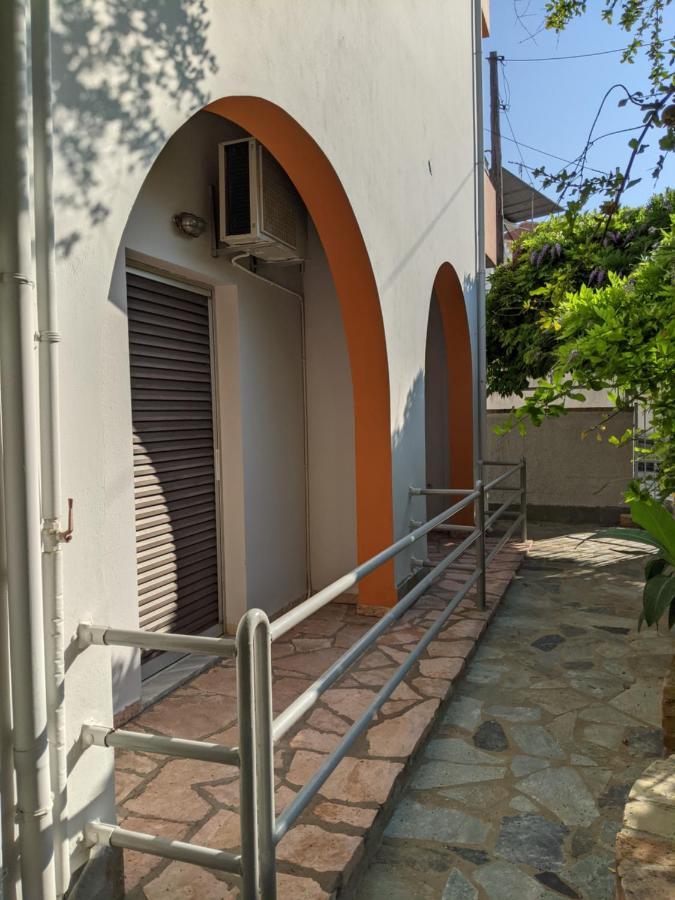Hotel Omirico 古维亚 外观 照片